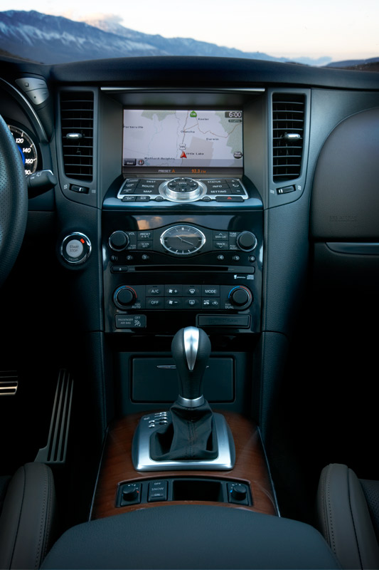 2010 Infiniti Fx Interior. Infiniti News Bureau