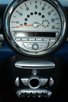 MINI Cooper Clubman speedometer