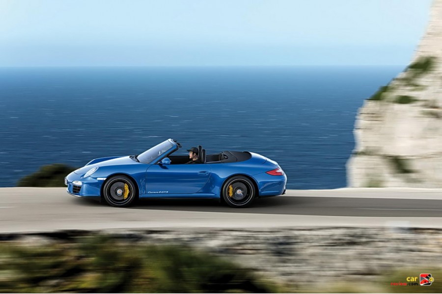 Porsche 911 Carrera 4 GTS