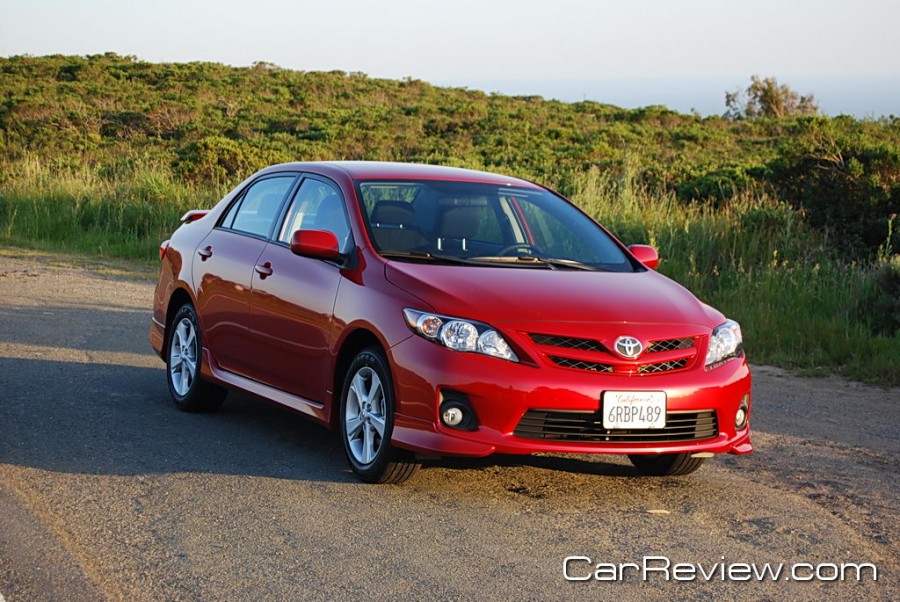 car review toyota corolla 2011 #2