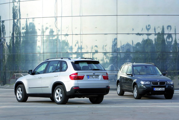 BMW X5 and X3 earn IIHS’ top safety pick for 2008