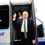 Dingell gives “thumbs up” to hydrogen powered shuttle bus
