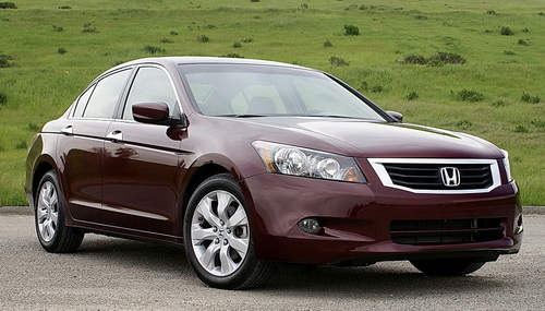 Read the full review of the allnew 2008 Honda Accord Sedan by Holly R