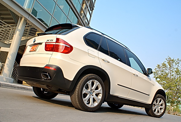 2008 BMW X5 4.8i