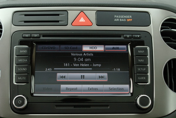 Volkswagen Tiguan - HDD storage for music