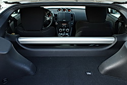 Nissan 370Z rear hatch area