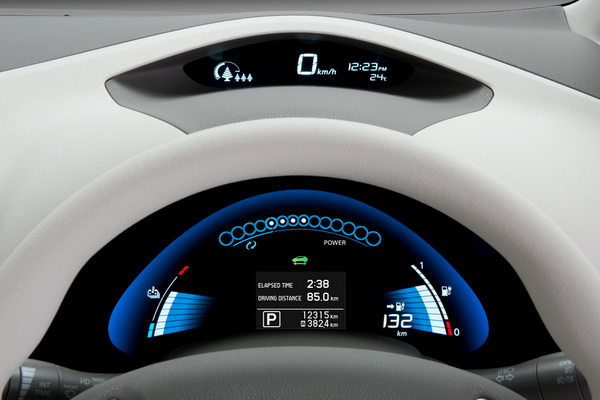 Nissan Leaf EV - information display pod