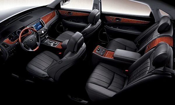 Hyundai Equus interior