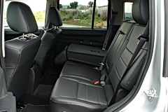 Jeep Commander 2nd row seating