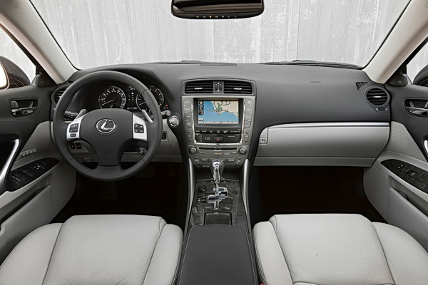 2011lexusisinterior Until now the base model IS 250 has offered a way 