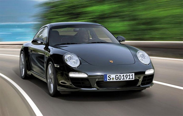 Porsche_911BlackEdition_Coupe_front