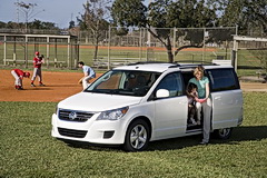 2009 VW Routan minivan