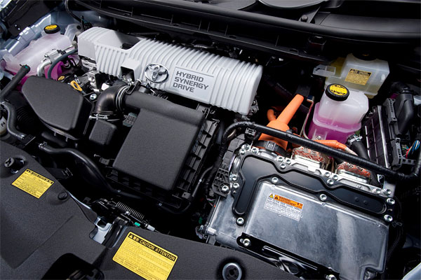 Toyota-Prius-Wagon-Engine