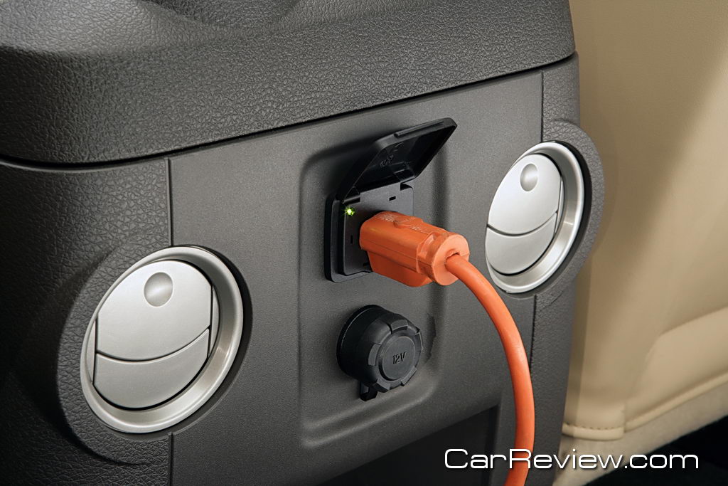 2011 Ford Super Duty 12-volt powerpoint