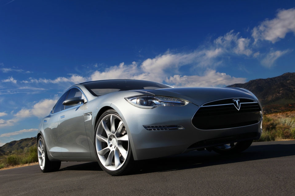 Tesla Model S Side Front