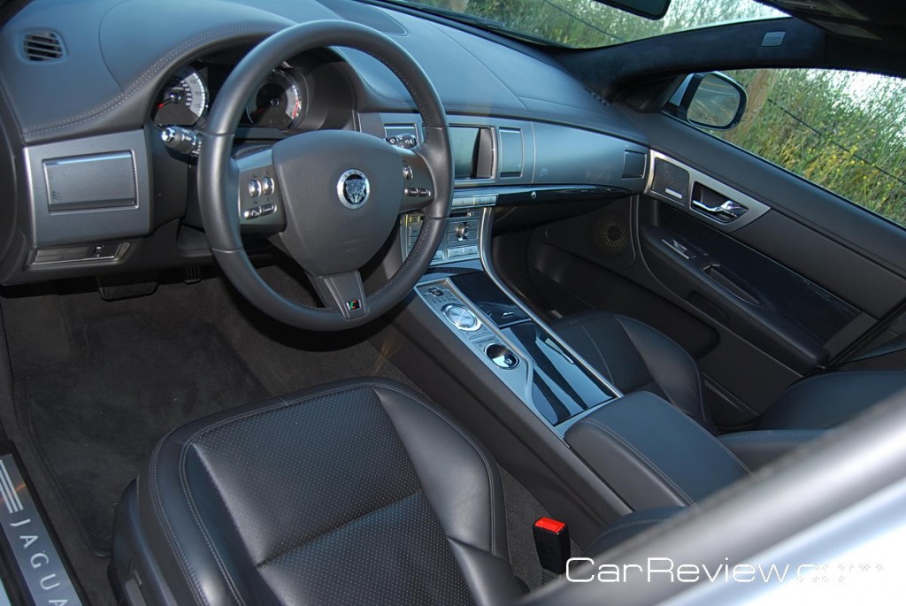 2011 Jaguar XFR interior