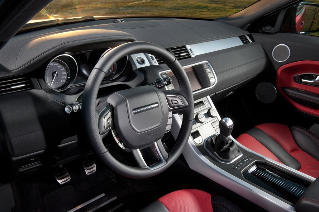 2012 Evoque Dynamic interior