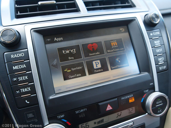 2012 Toyota Camry entune multimedia display