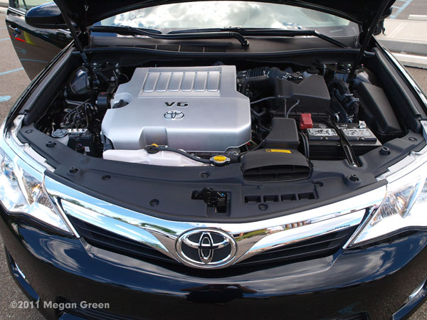 2012 Toyota Camry XLE engine