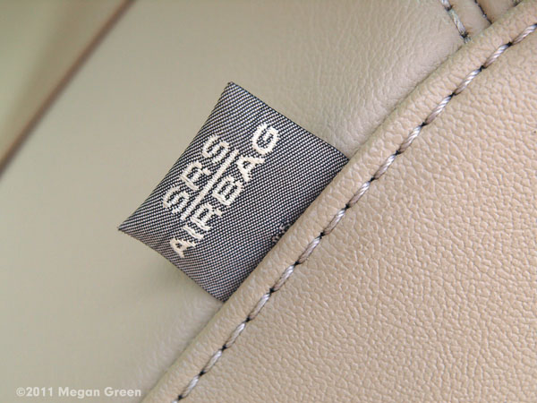 2012 Toyota Camry XLE airbag