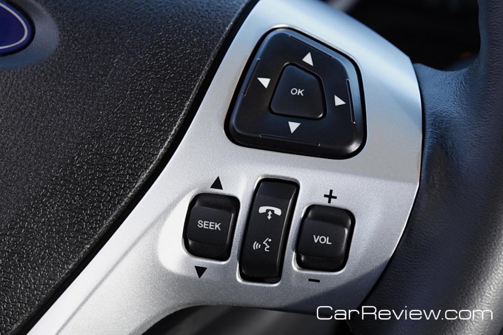 2011 Ford Explorer steering wheel controls