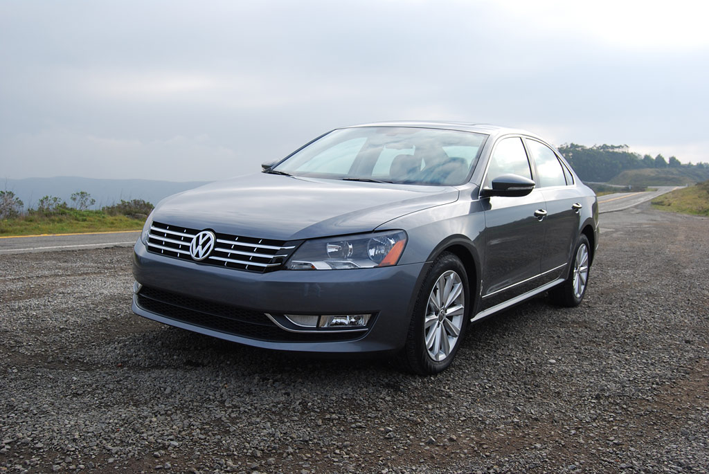 2012 Volkswagen Passat 2.5 SEL