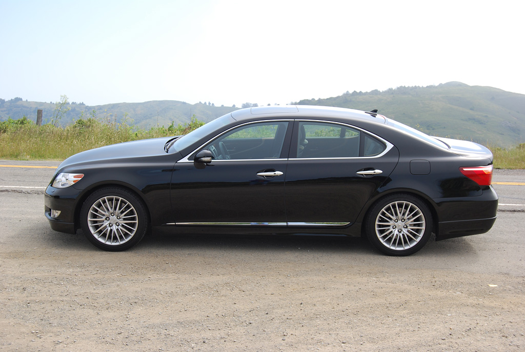 2012 Lexus LS460