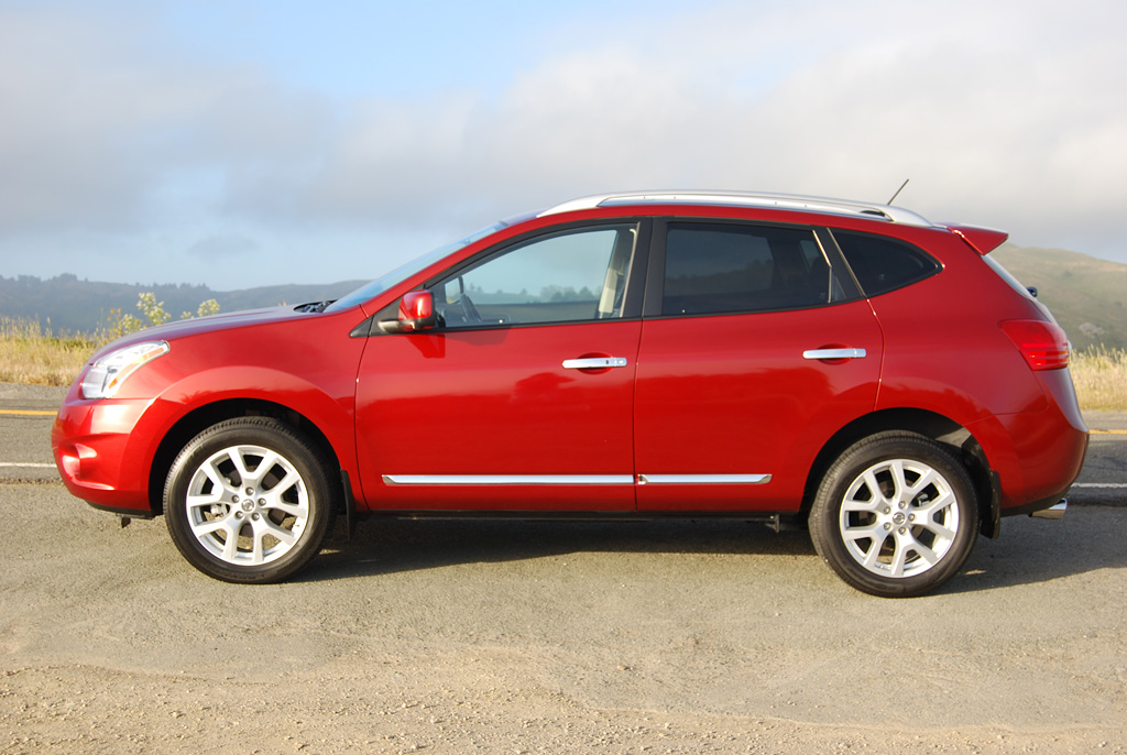 2012 Nissan Rogue SV FWD