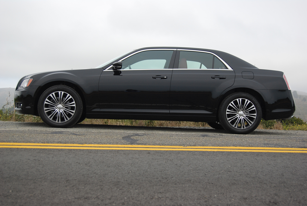 2012 Chrysler 300S AWD