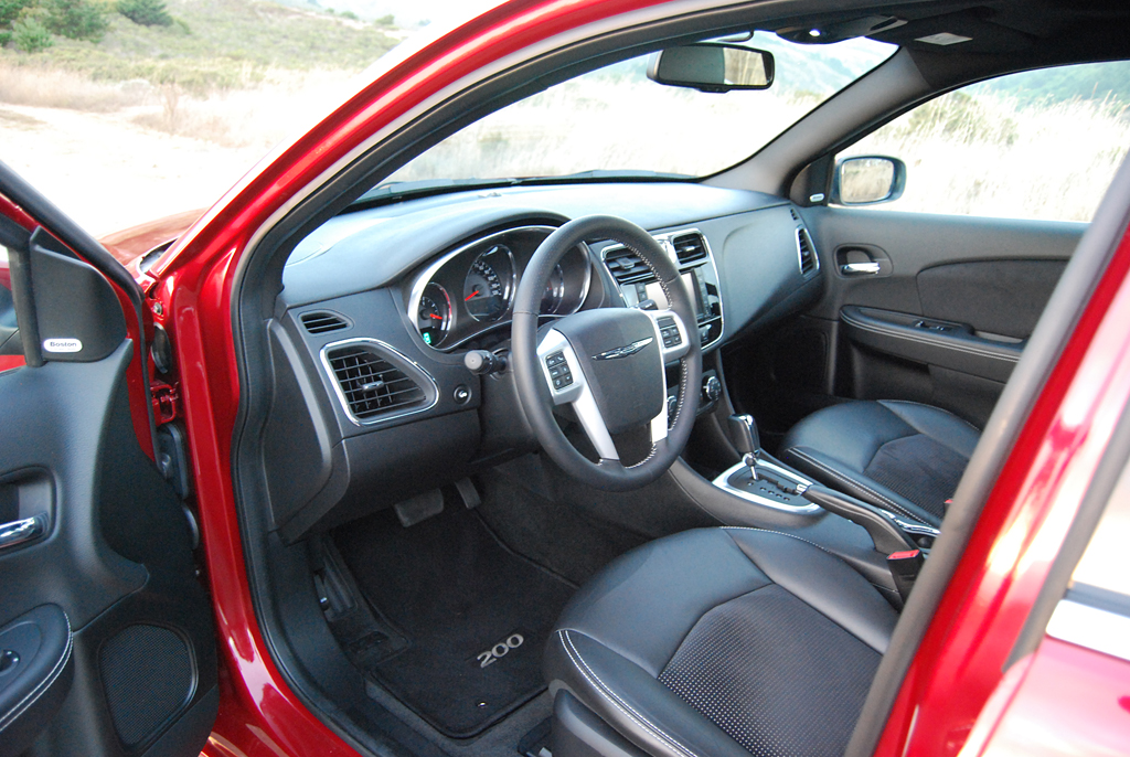 2012 Chrysler 200S