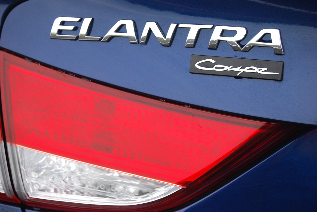 2013 Hyundai Elantra Coupe SE