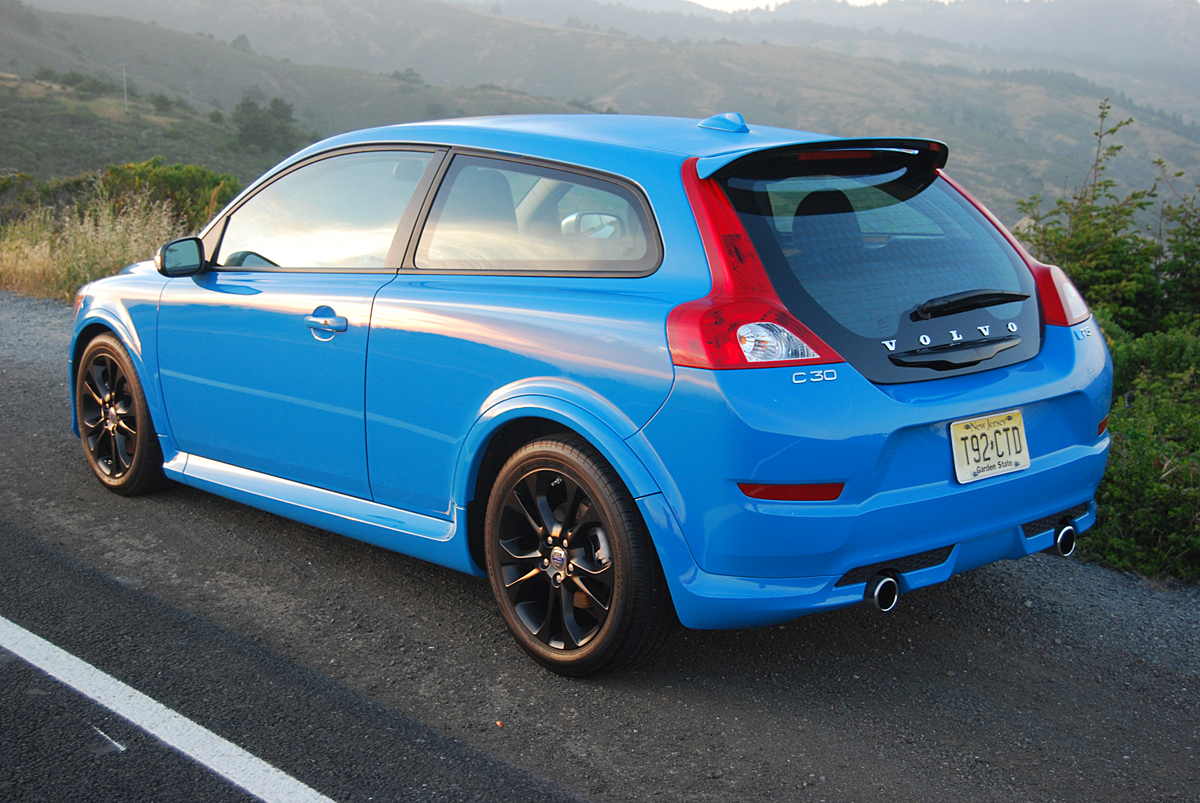 Review 2013 Volvo C30 T5 R Design Car Reviews and news at