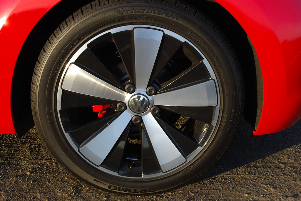 2013 Volkswagen Beetle Convertible Turbo