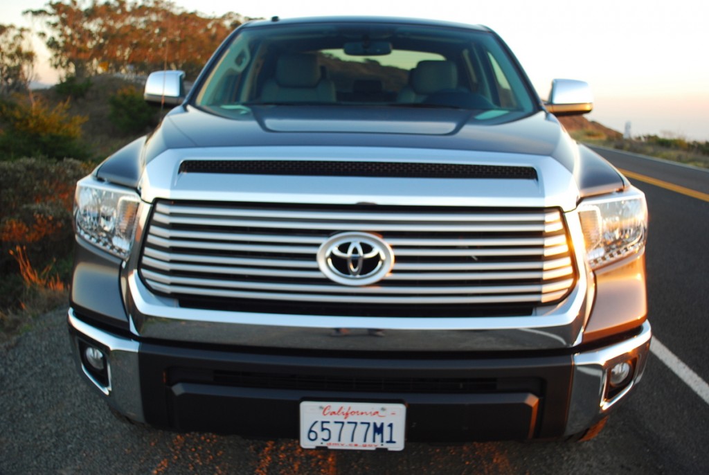 2014 Toyota Tundra 4x2 LTD Crewmax  5.7 V8