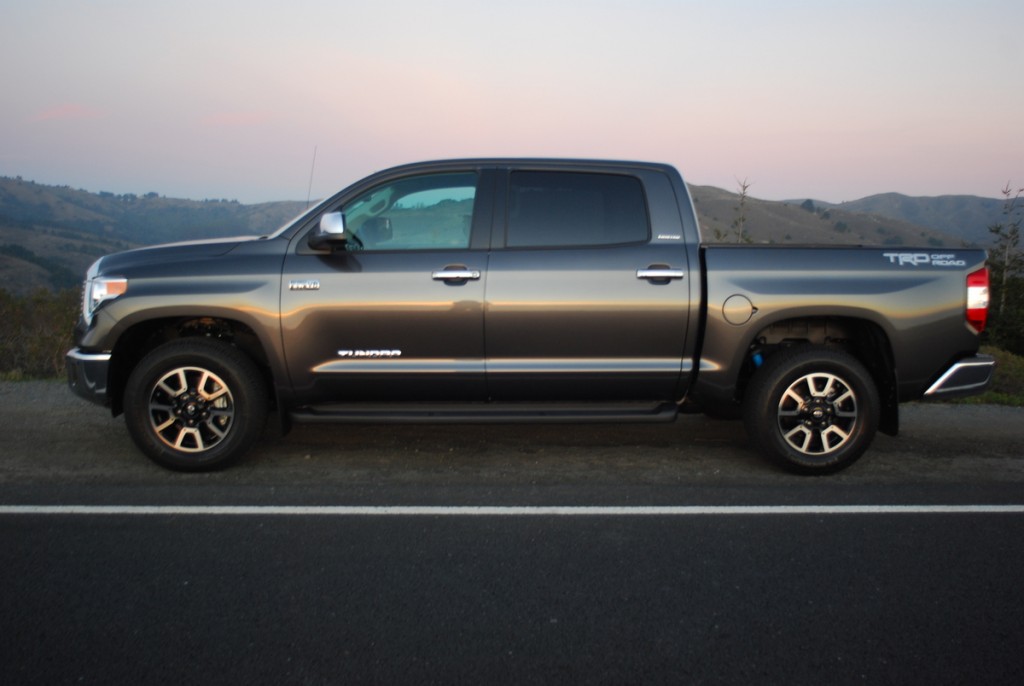 2014 Toyota Tundra 4x2 LTD Crewmax  5.7 V8