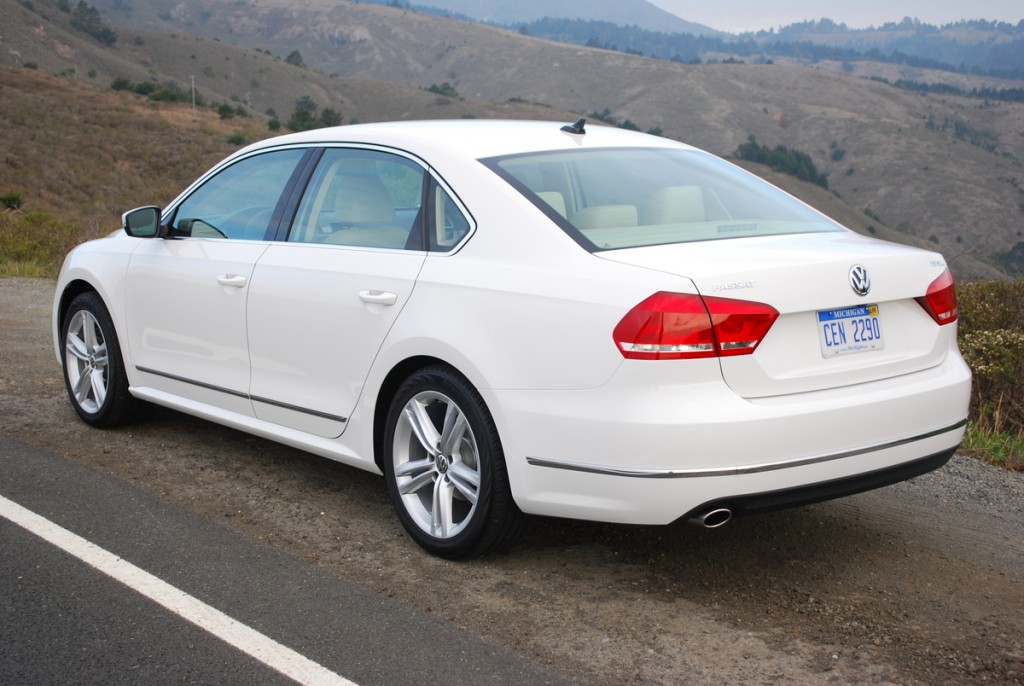 2014 Volkswagen Passat SEL Premium