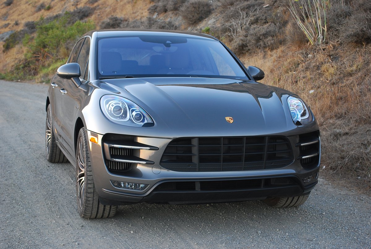 2015 Porsche Macan Turbo 