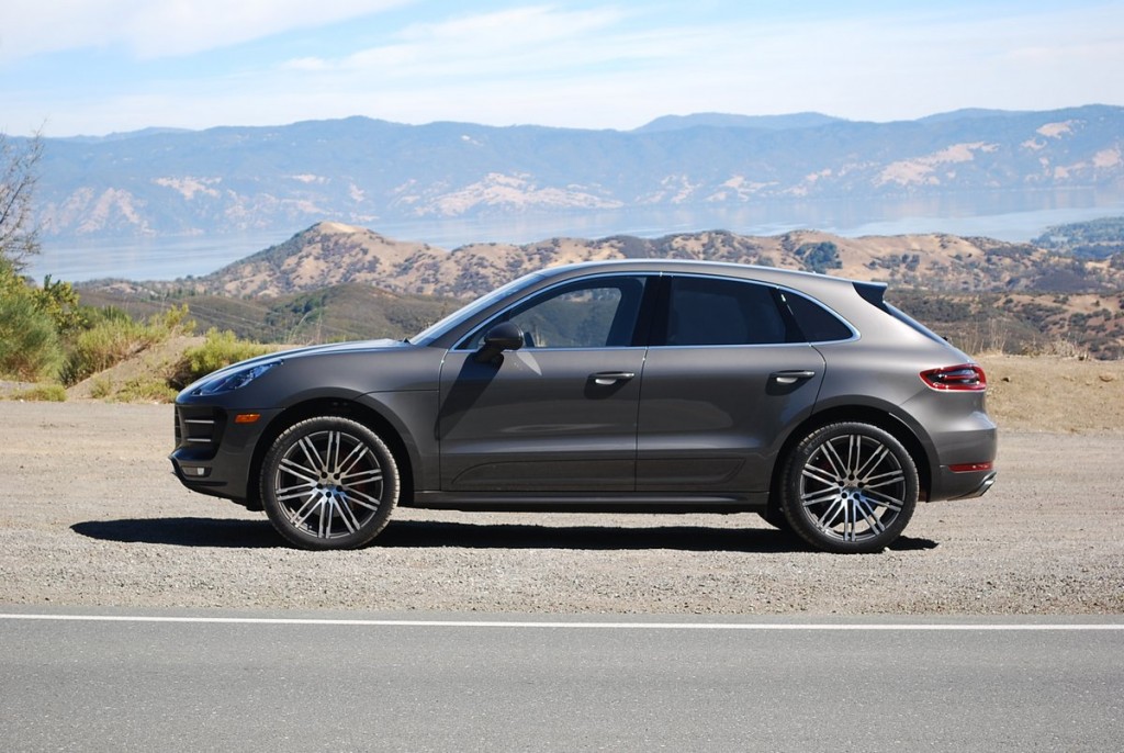 2015 Porsche Macan Turbo