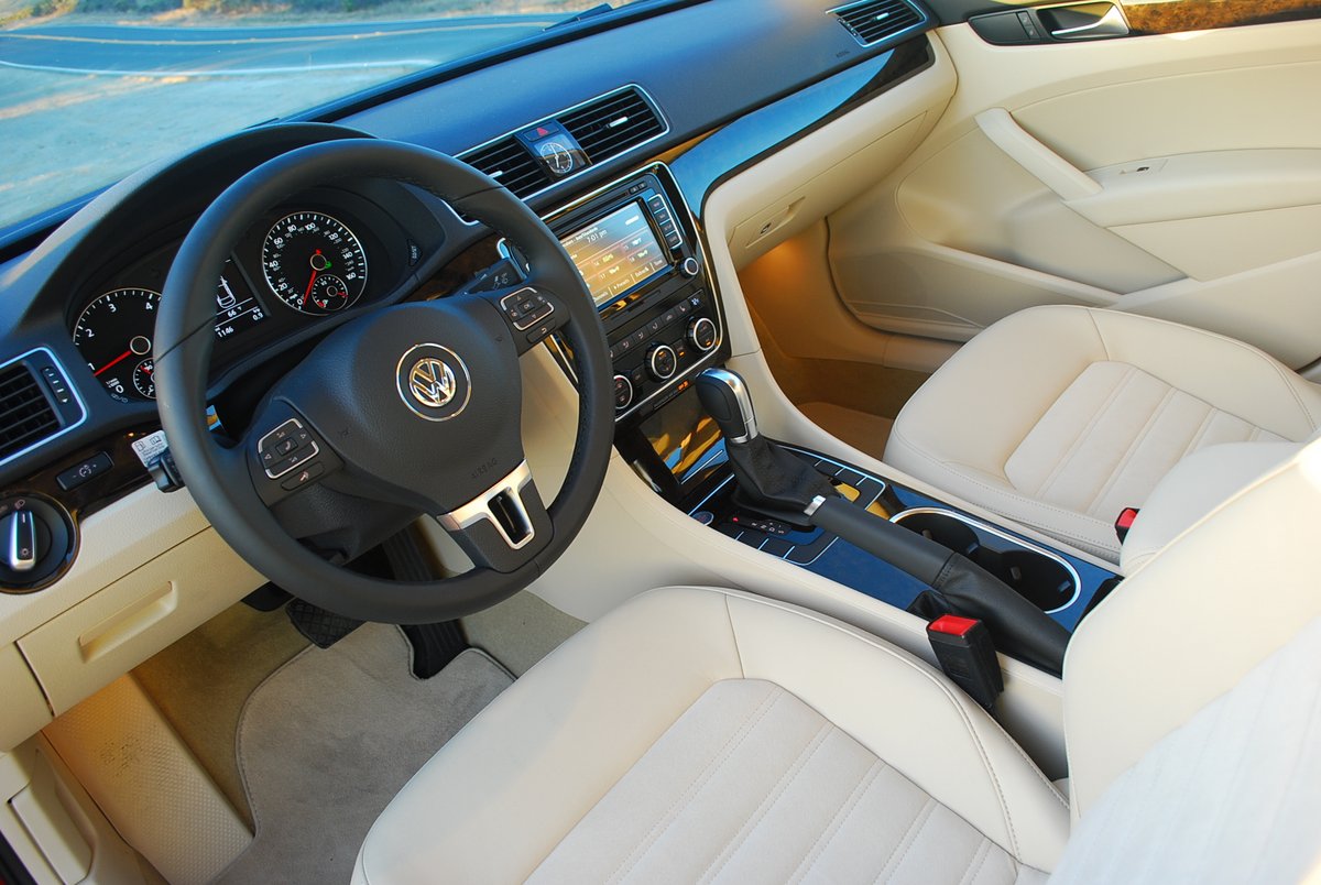 2015 Volkswagen Passat TDI SEL