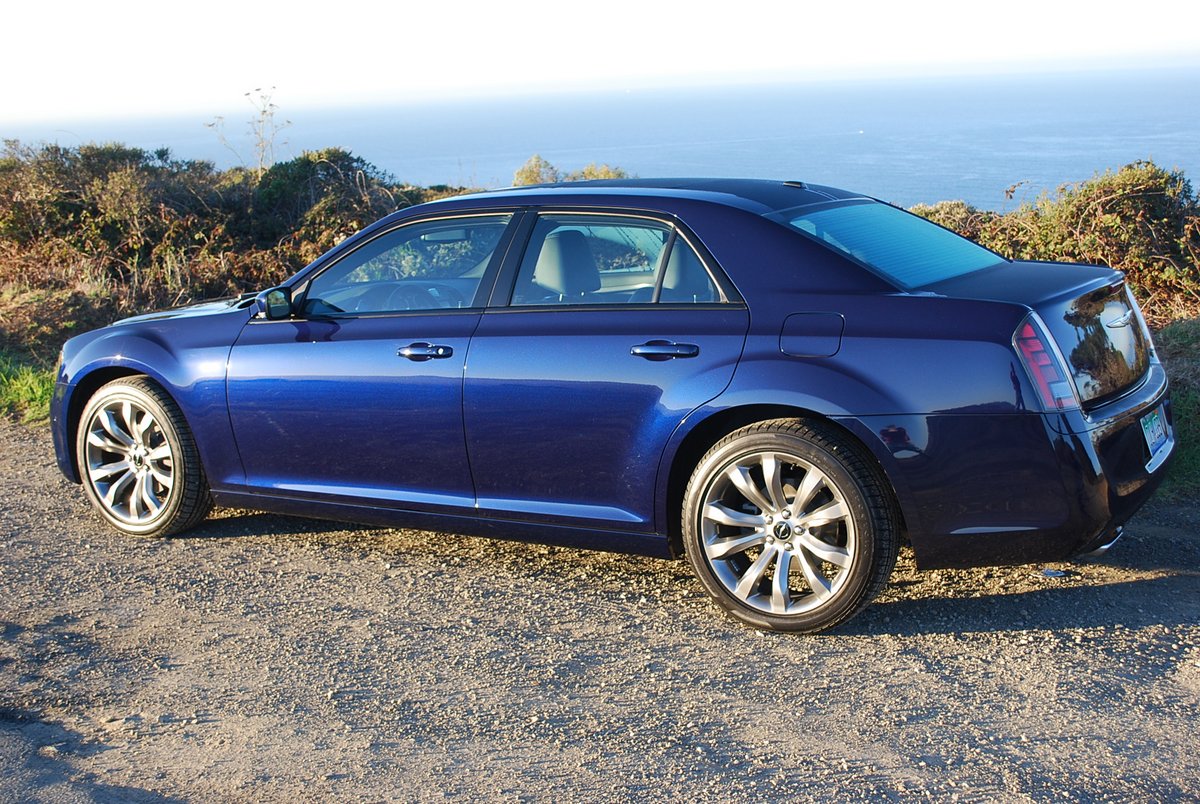 2014 Chrysler 300S