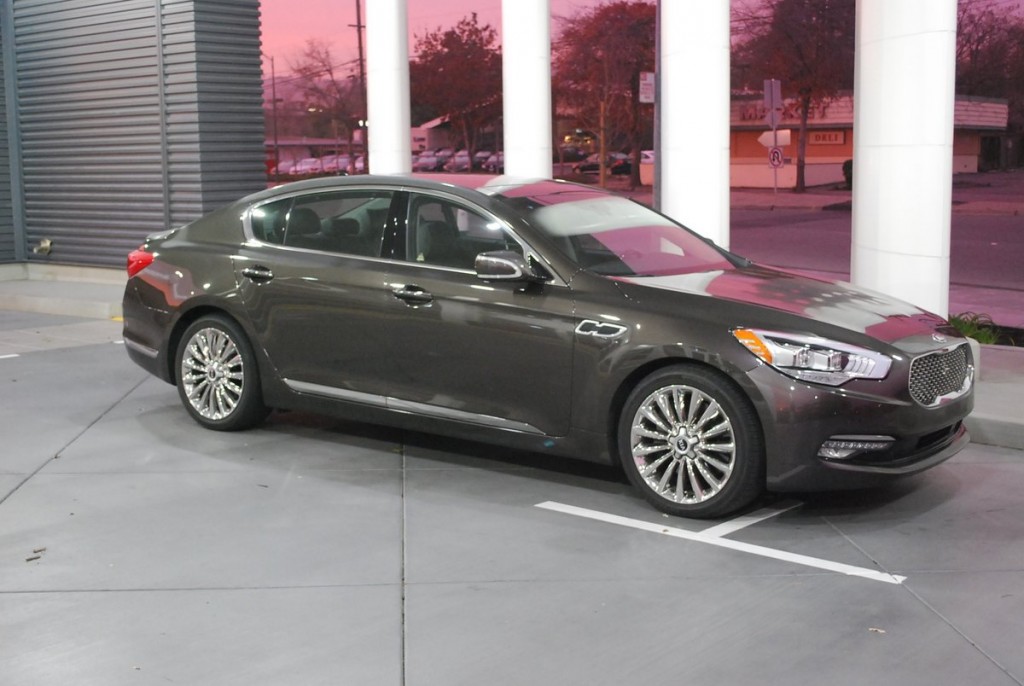 2015 Kia K900 Luxury V8