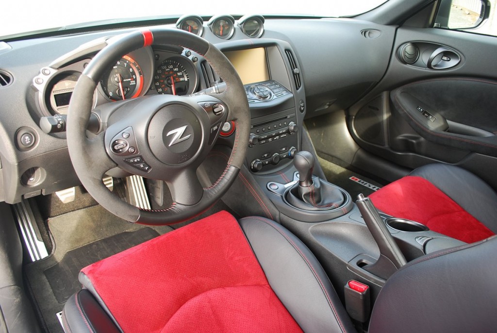 2015 Nissan 370Z Nismo Tech