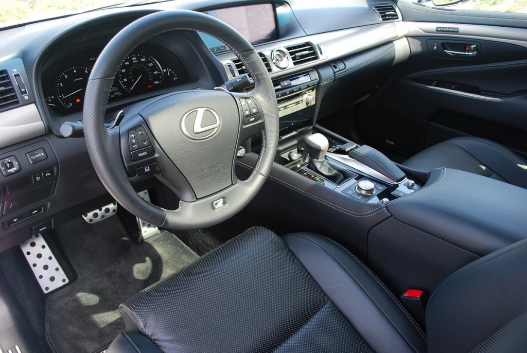 2015 Lexus LS460