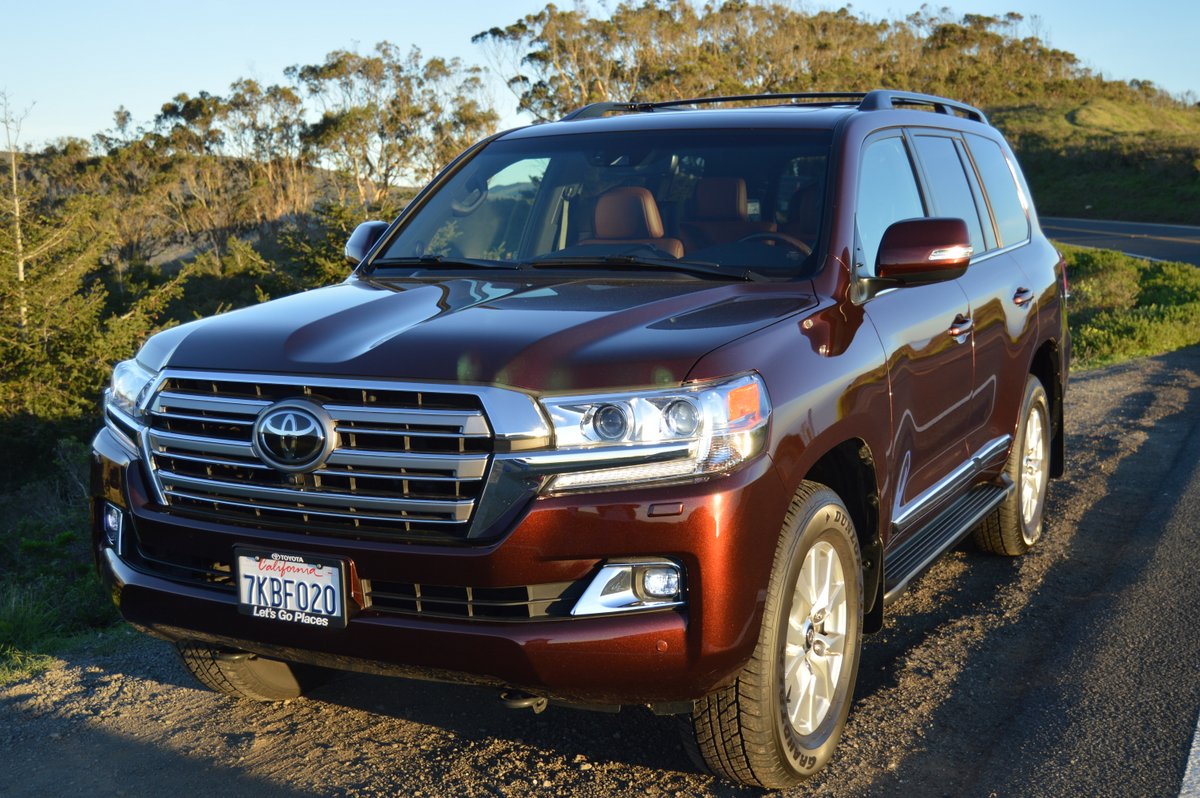 2016 Toyota Land Cruiser