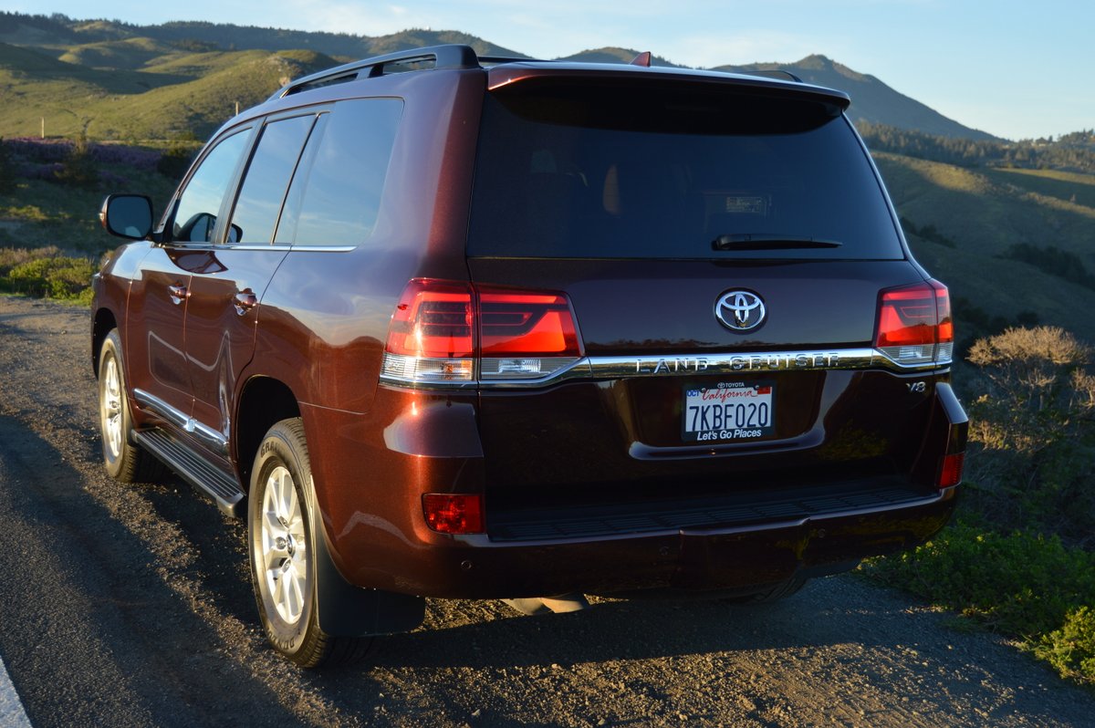 2016 Toyota Land Cruiser