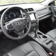 2016 Toyota Camry Hybrid XLE Sedan