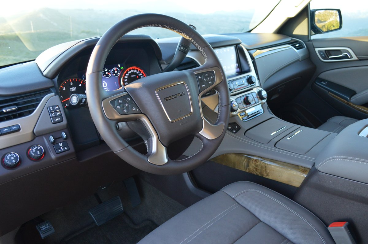 2016 GMC Yukon XL Denali 4WD