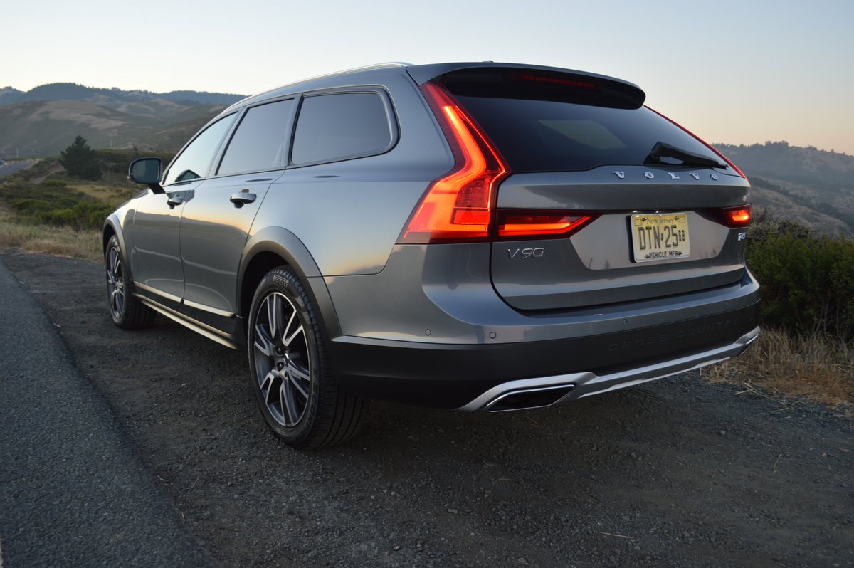 2017 Volvo V90 Cross Country T6 AWD