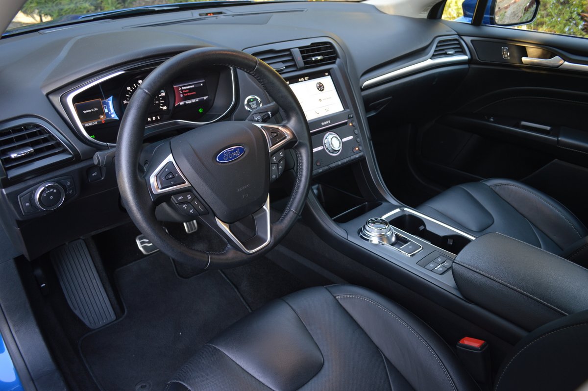 2017 Ford Fusion Platinum Hybrid