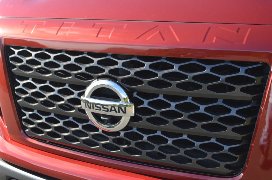 2017 Nissan Titan 5.6 Liter V8 PRO-4X 4WD CC